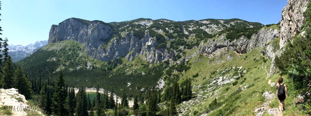 Cerro Crvena Greda en el parque nacional Durmitor, Montenegro (Crna Gora)