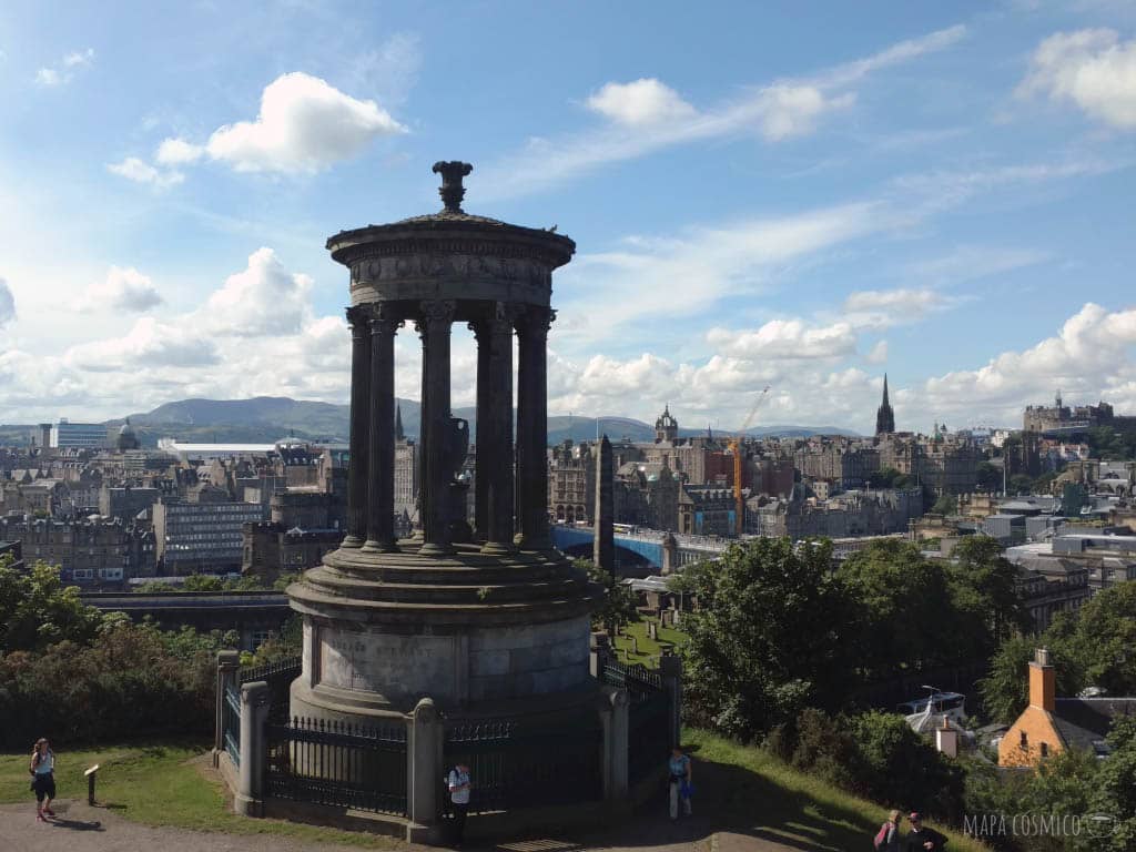 Las vistas de la ciudad de Edimburgo desde Calton Hill 