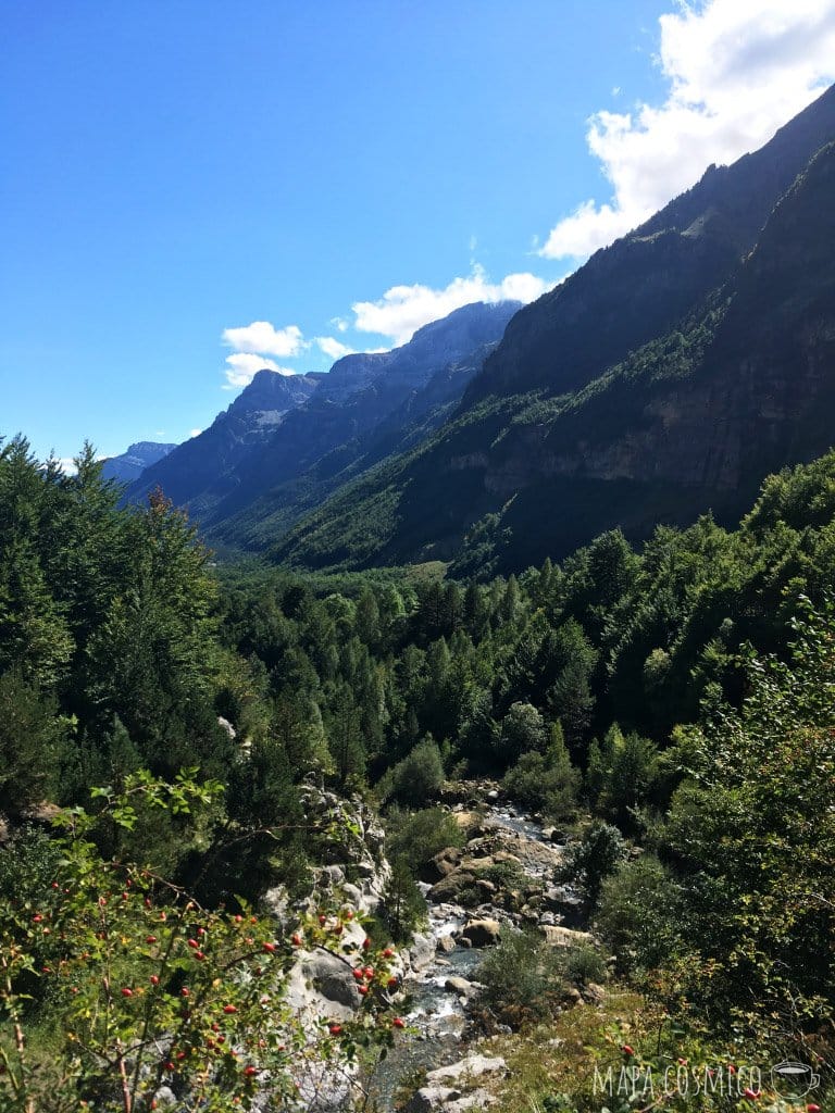 Pirineos: Comienzo de la caminata fácil hacia la cascada